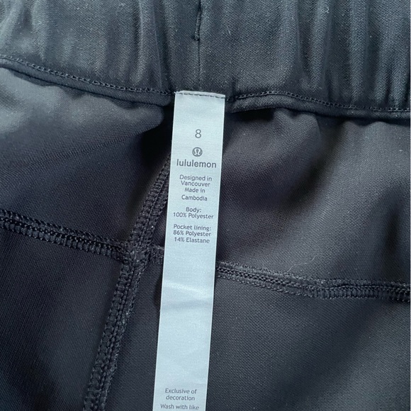 lululemon On the Fly crop pant black size 8 - Picture 4 of 4